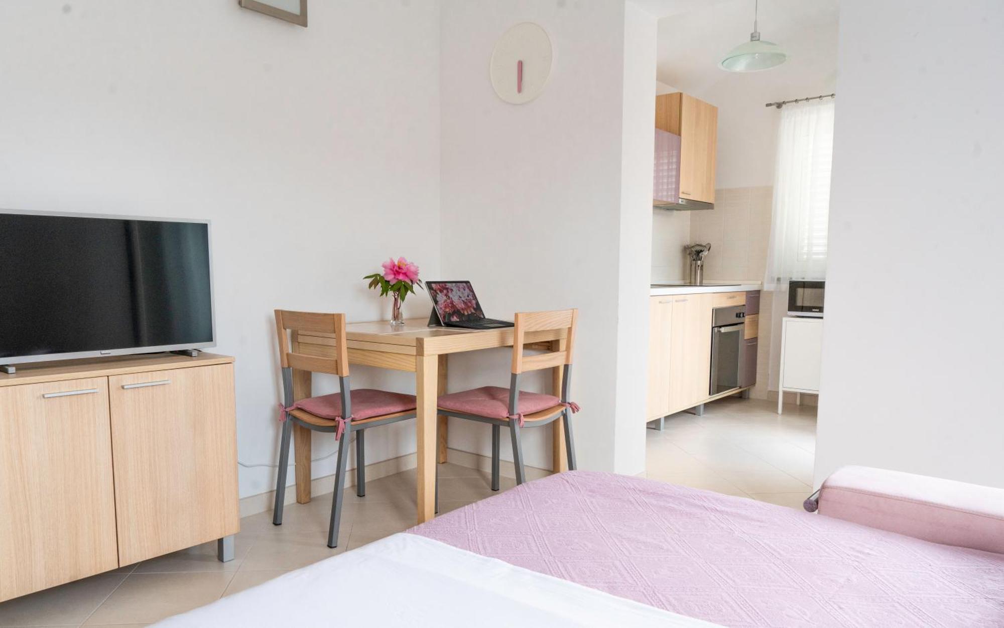 Apartments Lila 茨雷斯 外观 照片